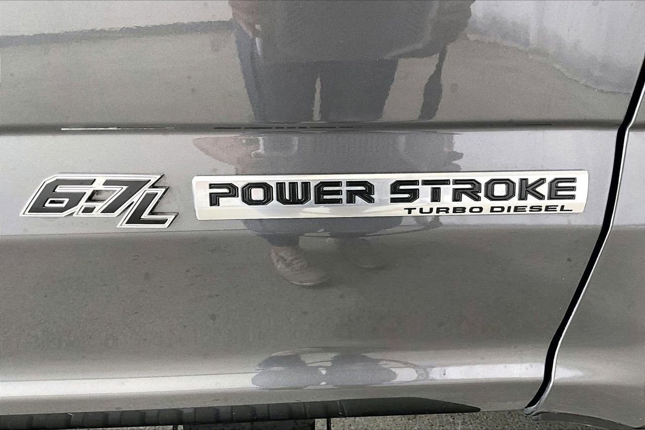 Used 2022 Ford F250 XLT w/ XLT Value Package image 7