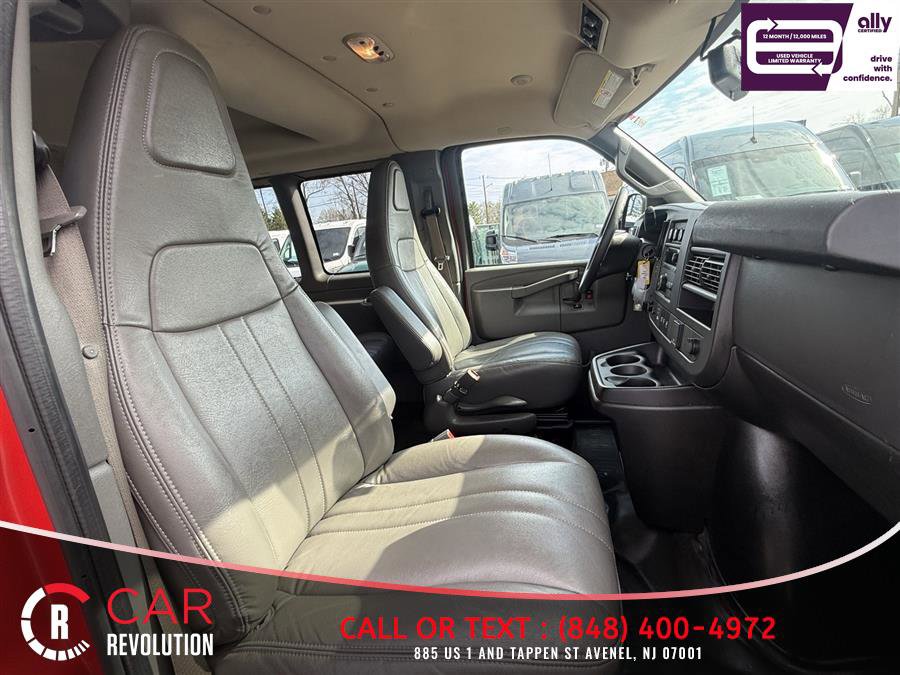 Used 2020 Chevrolet Express 3500 LS image 26