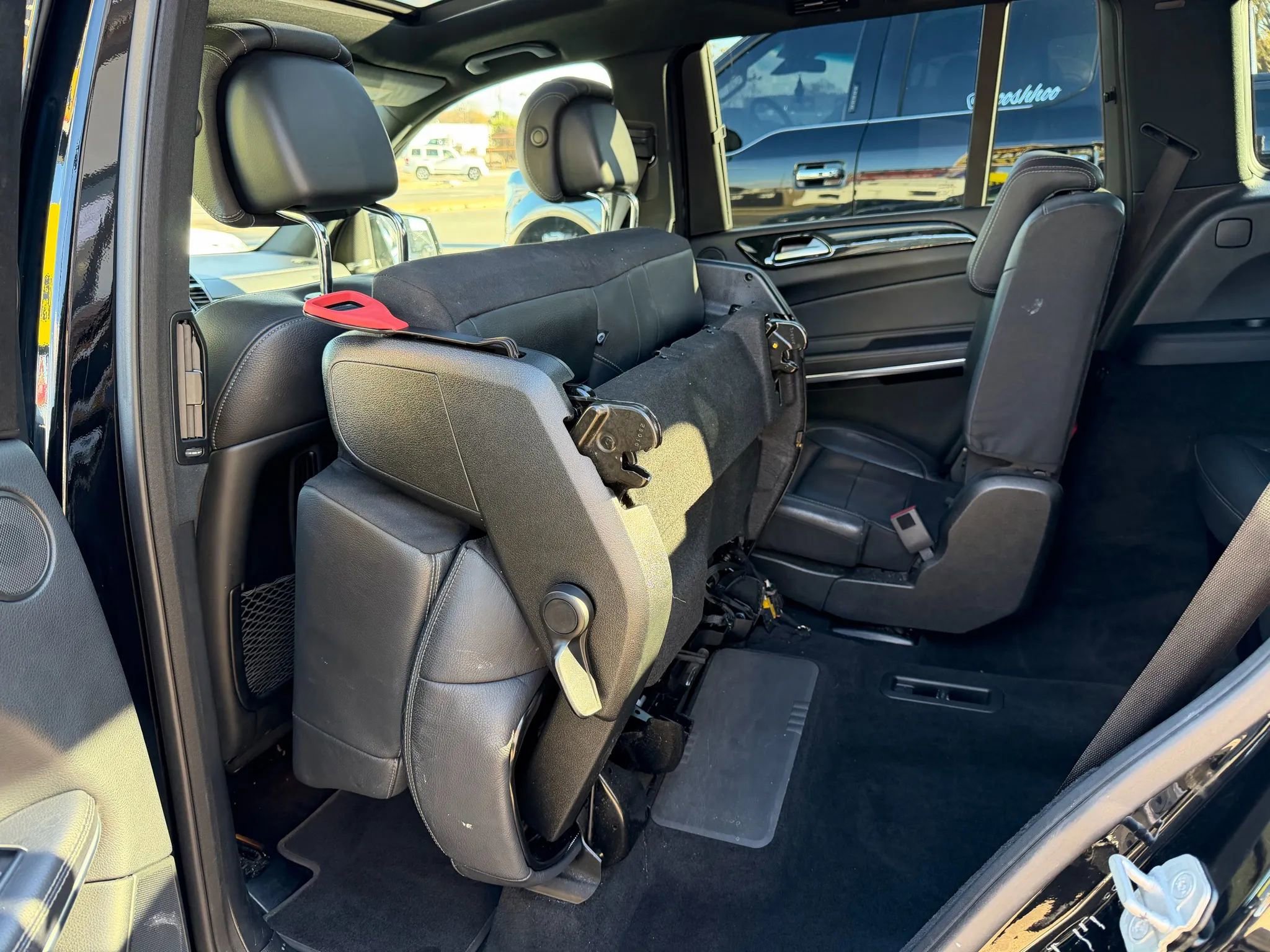 Used 2017 Mercedes-Benz GLS 550 4MATIC w/ Driver Assistance Package image 17