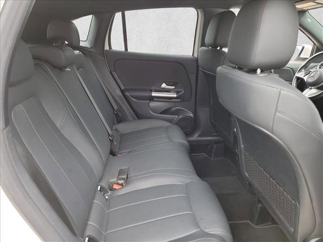 Used 2025 Mercedes-Benz GLA 250 image 16