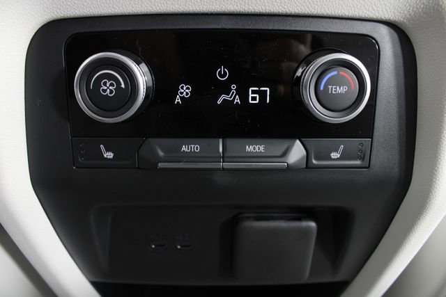 New 2026 Buick Enclave Avenir image 21