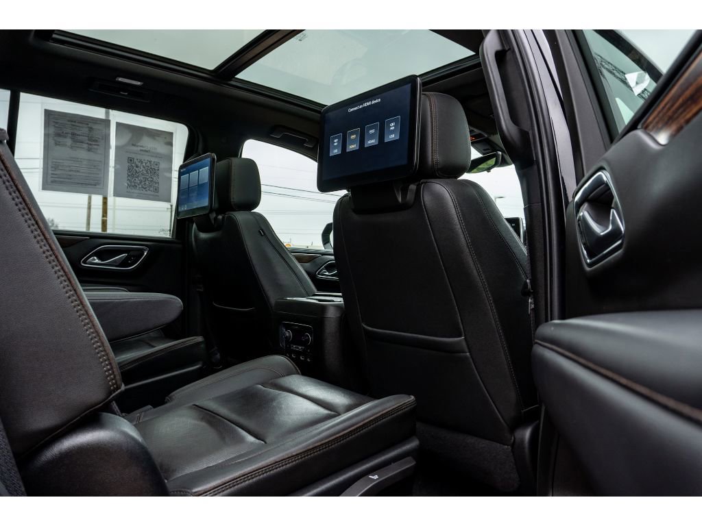 Used 2022 Chevrolet Tahoe High Country w/ Premium Package image 18