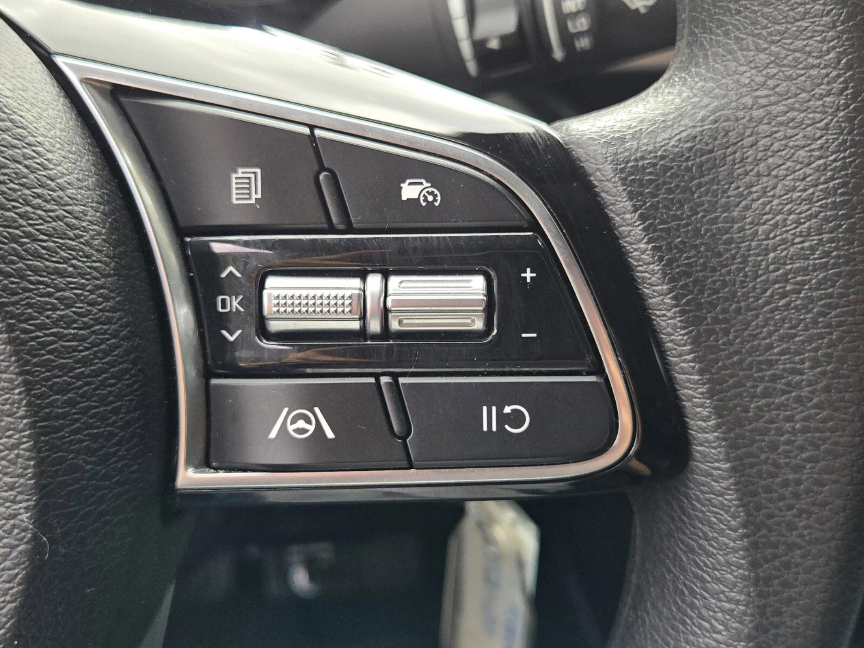 Used 2024 Kia Forte LXS w/ LXS Technology Package image 29