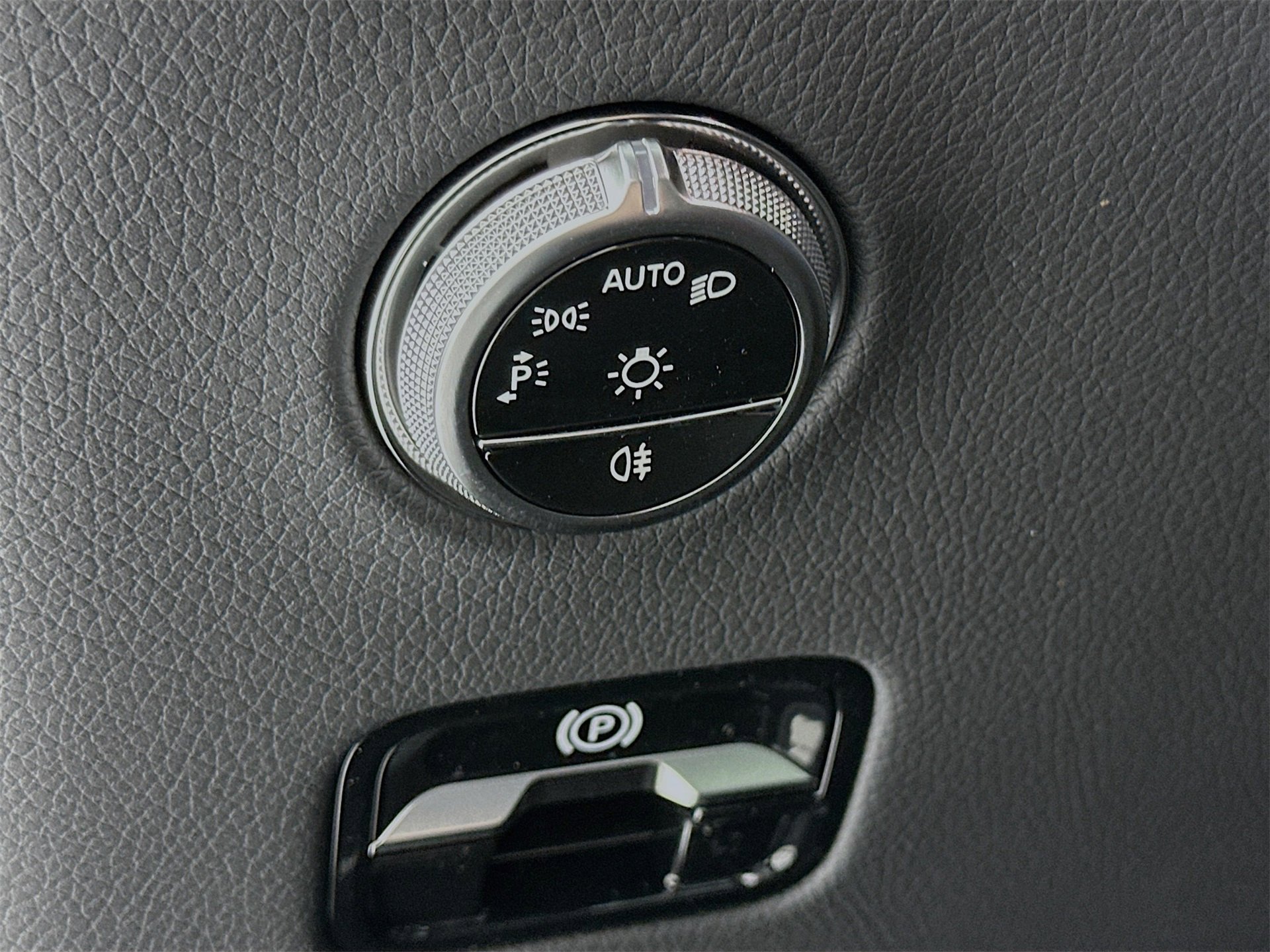 New 2026 Mercedes-Benz GLC 300 GLC 300 image 11