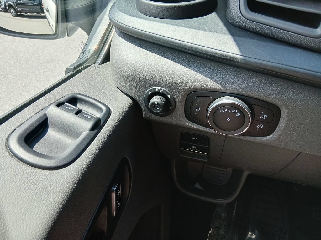 Certified 2025 Ford Transit 350 XLT RWD image 16