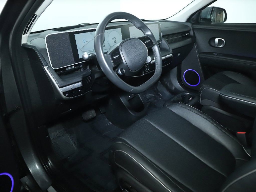 Used 2022 Hyundai Ioniq 5 Limited image 18
