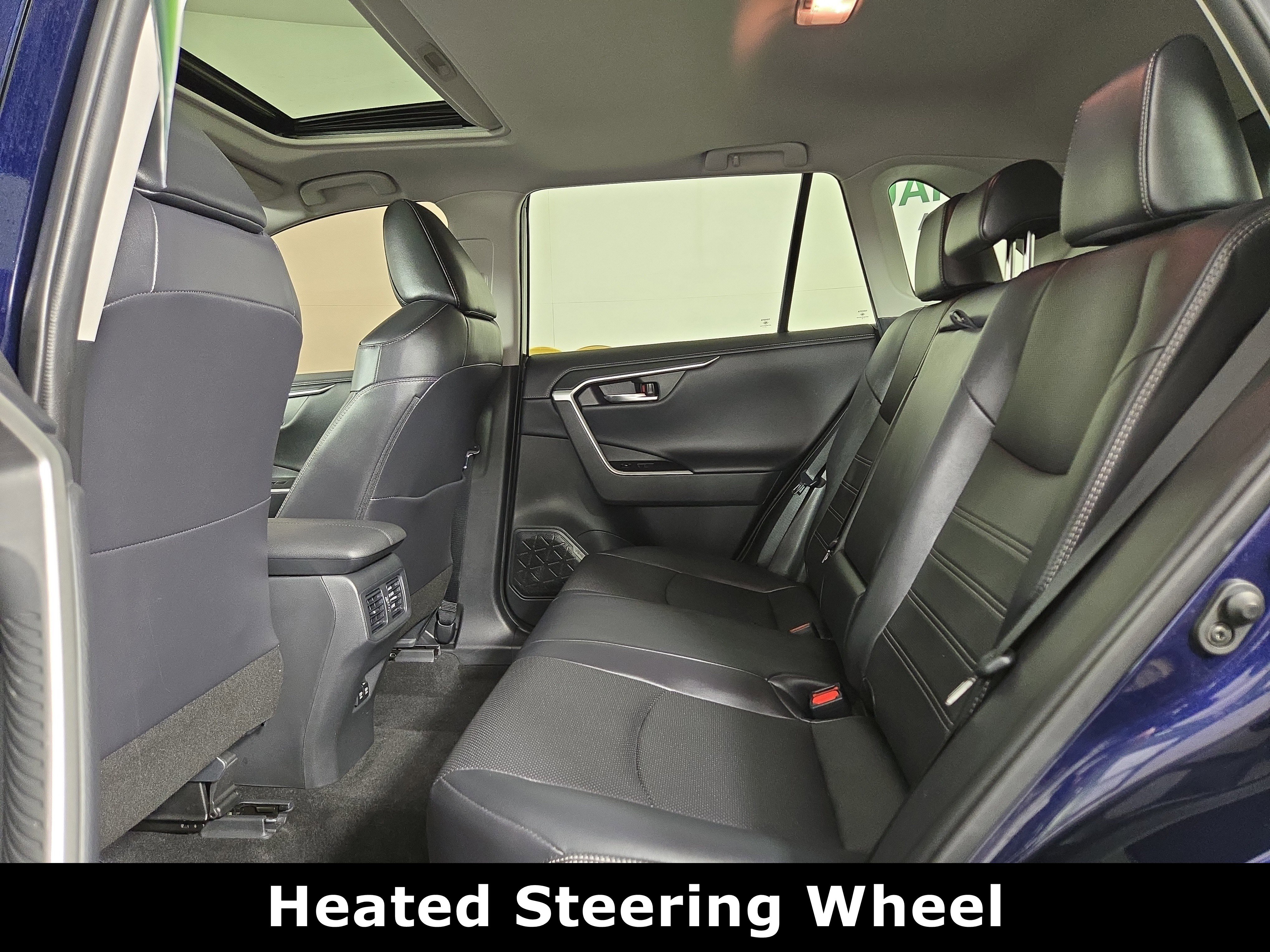 Used 2019 Toyota RAV4 Limited image 12