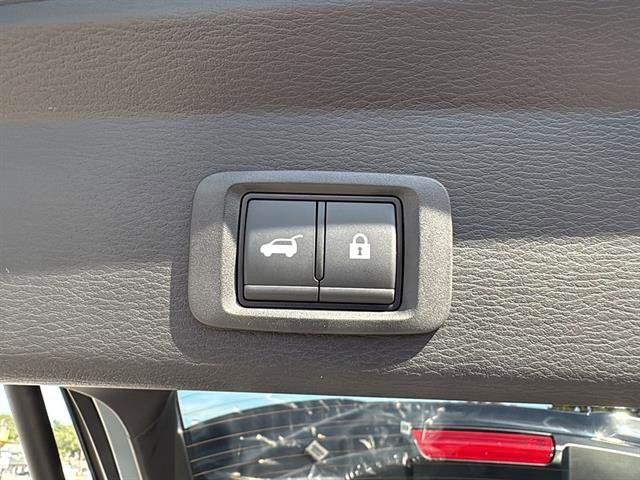 New 2025 Mitsubishi Outlander Trail Edition image 12