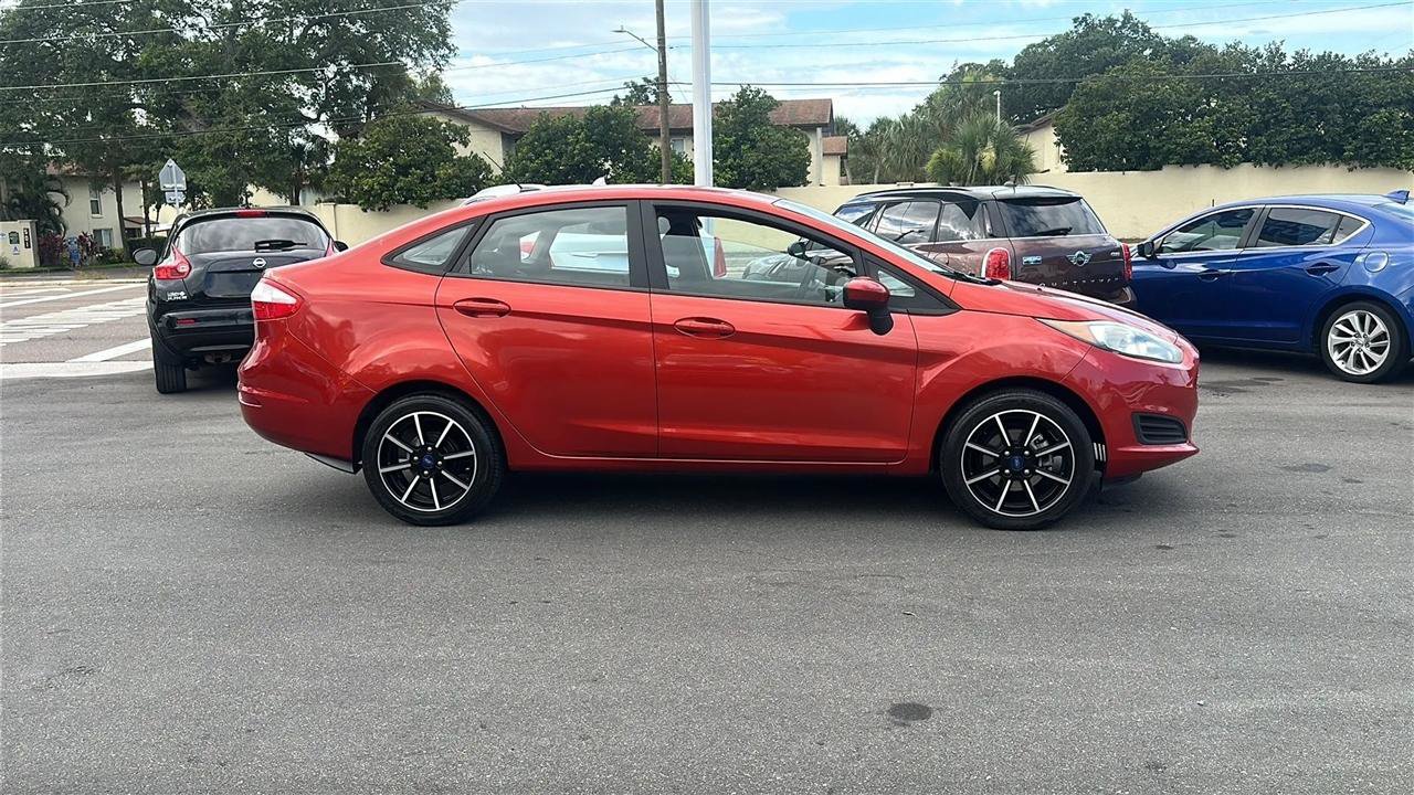 Used 2018 Ford Fiesta SE FWD image 8