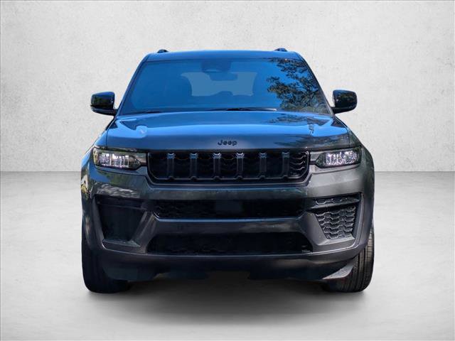 New 2026 Jeep Grand Cherokee Altitude image 5