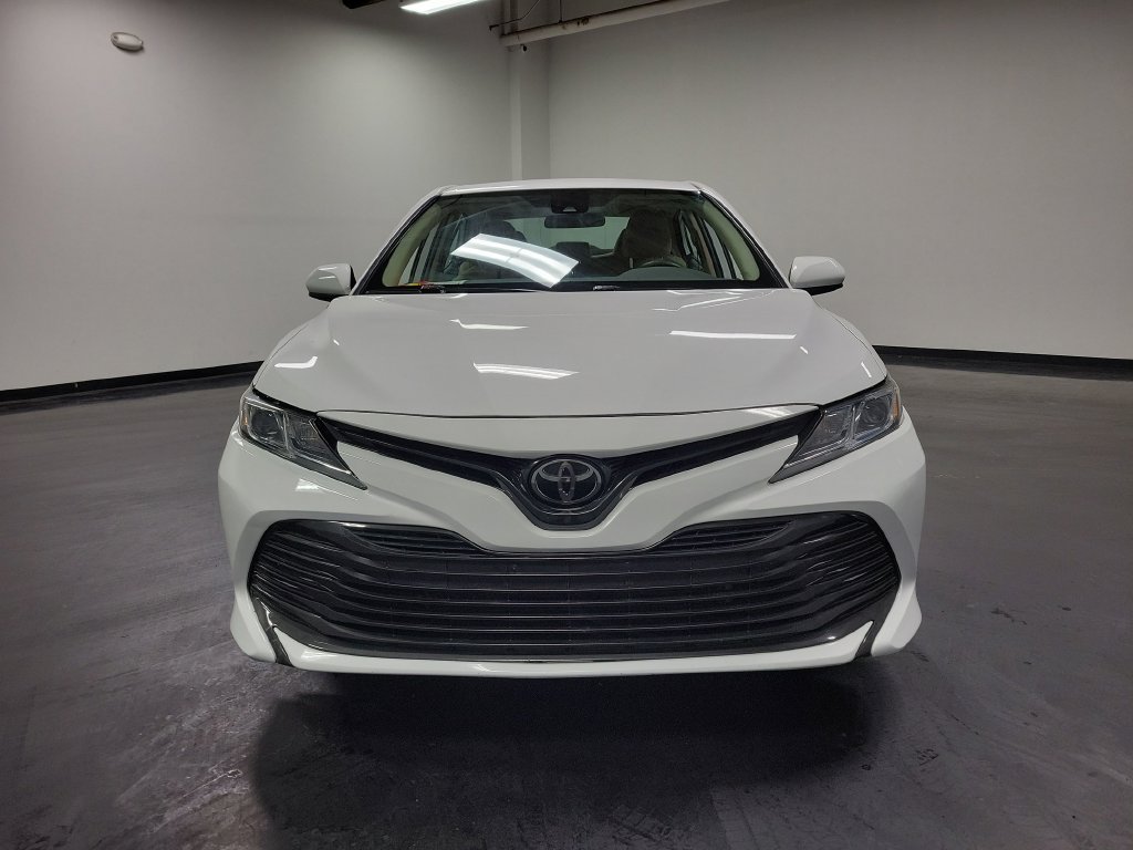 Used 2019 Toyota Camry LE FWD image 2