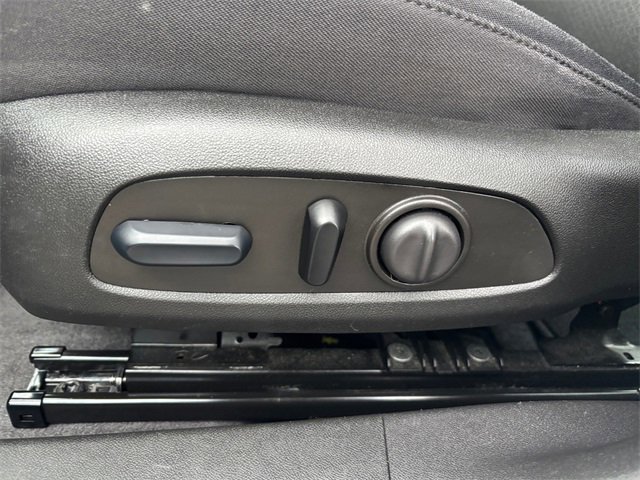 Used 2023 Chevrolet Malibu LT image 16