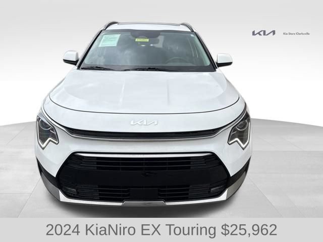 Used 2024 Kia Niro EX Touring FWD image 3