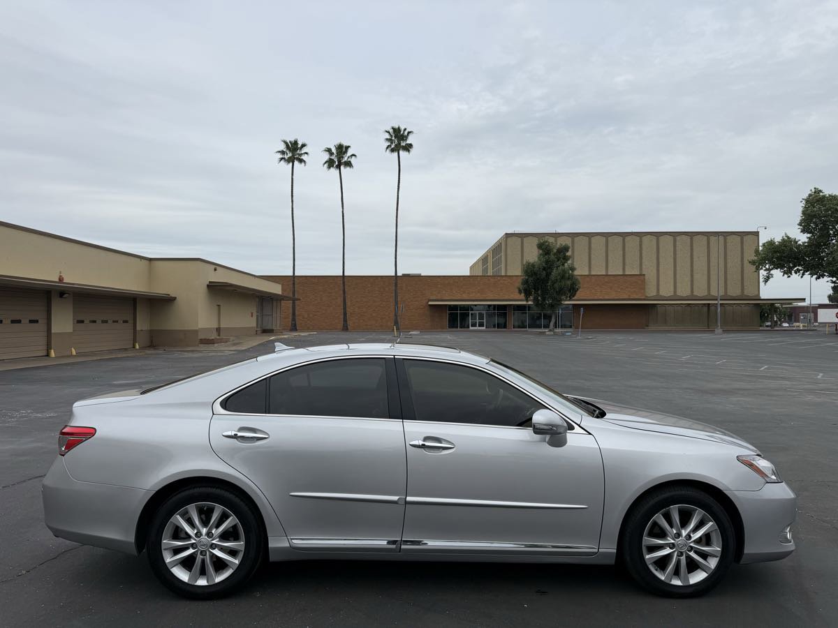 Used 2012 Lexus ES 350 FWD image 8