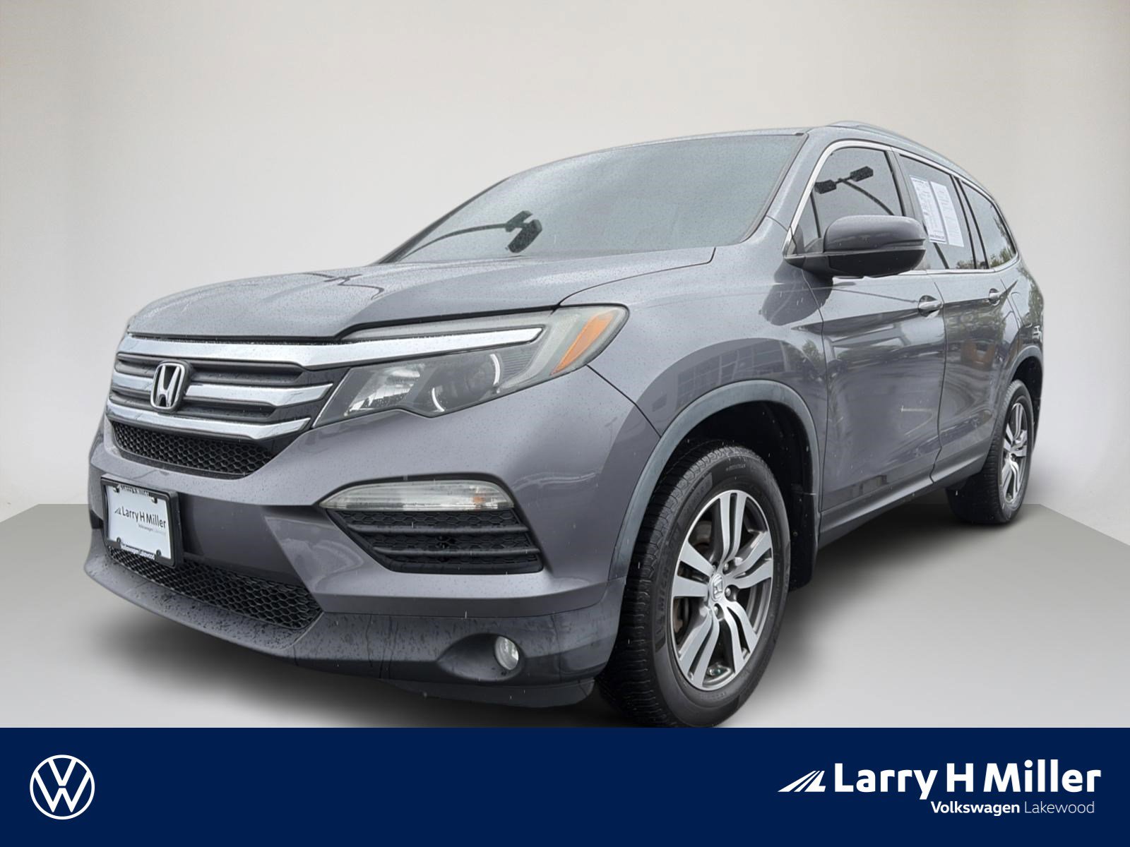 Used 2016 Honda Pilot EX image 1