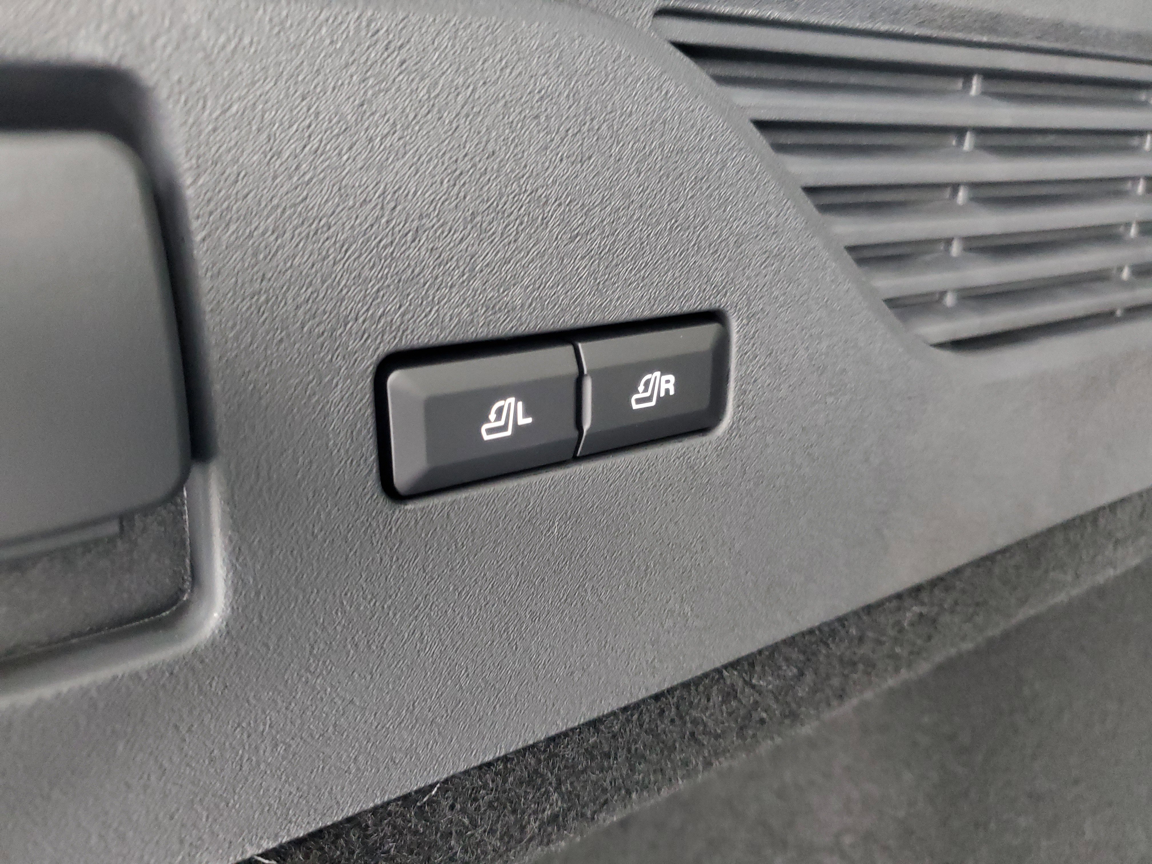 New 2026 Lincoln Nautilus Reserve w/ Jet Appearance Package image 33