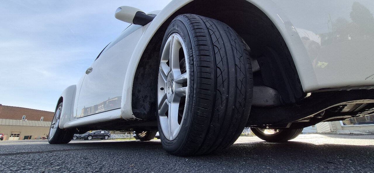 Used 2005 Volkswagen Beetle GLS FWD image 11