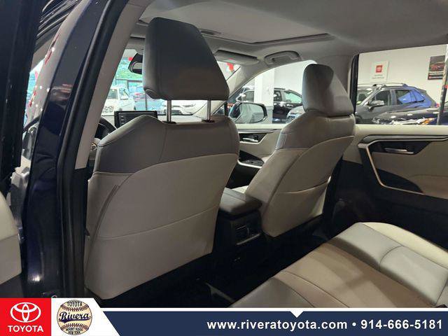 Certified 2021 Toyota RAV4 XLE Premium AWD/4WD image 16