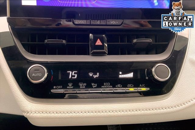 Used 2025 Toyota Corolla SE w/ SE Premium Package image 32
