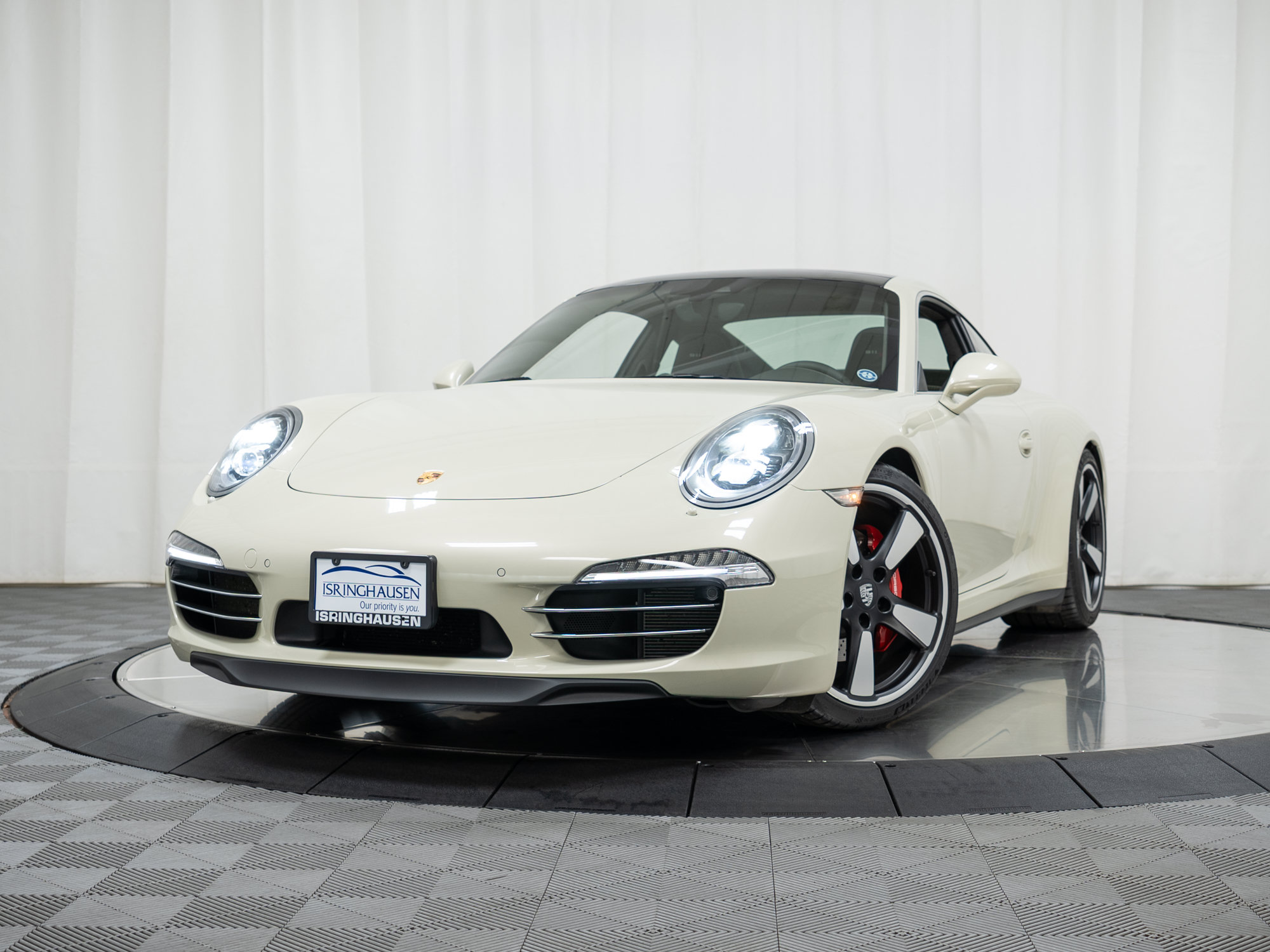 Certified 2014 Porsche 911 50th Anniversary Edition RWD image 45