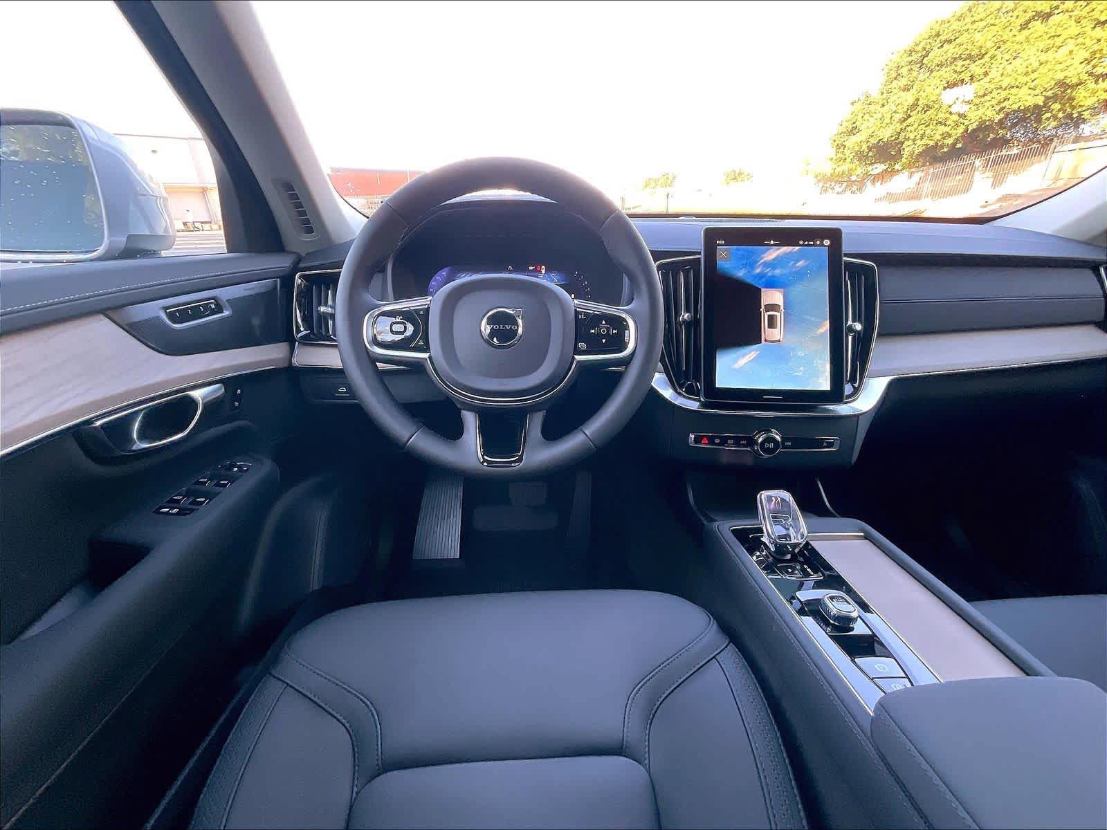 New 2027 Volvo XC90 B5 Plus AWD/4WD image 15
