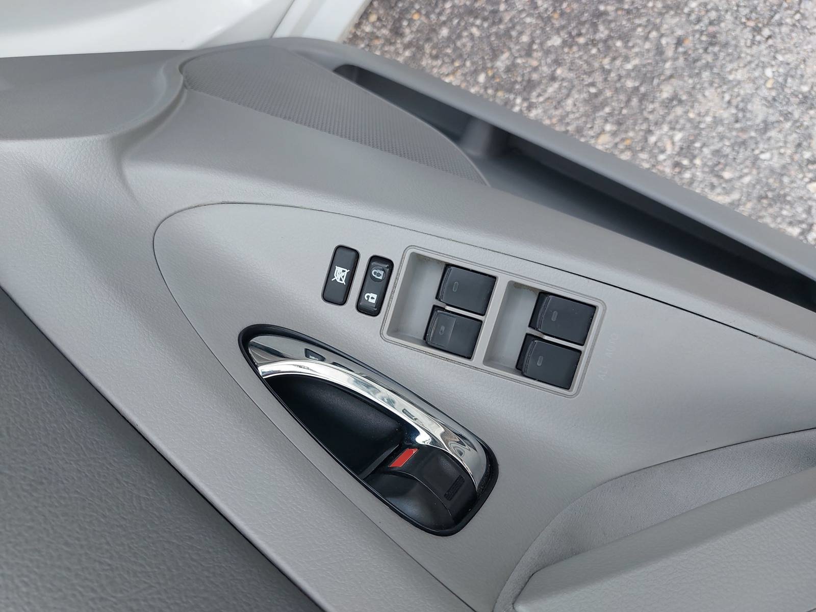 Used 2011 Toyota Camry LE w/ LE Extra-Value Pkg FWD image 28