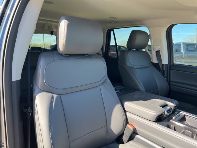 New 2026 Ford Expedition Active RWD image 27