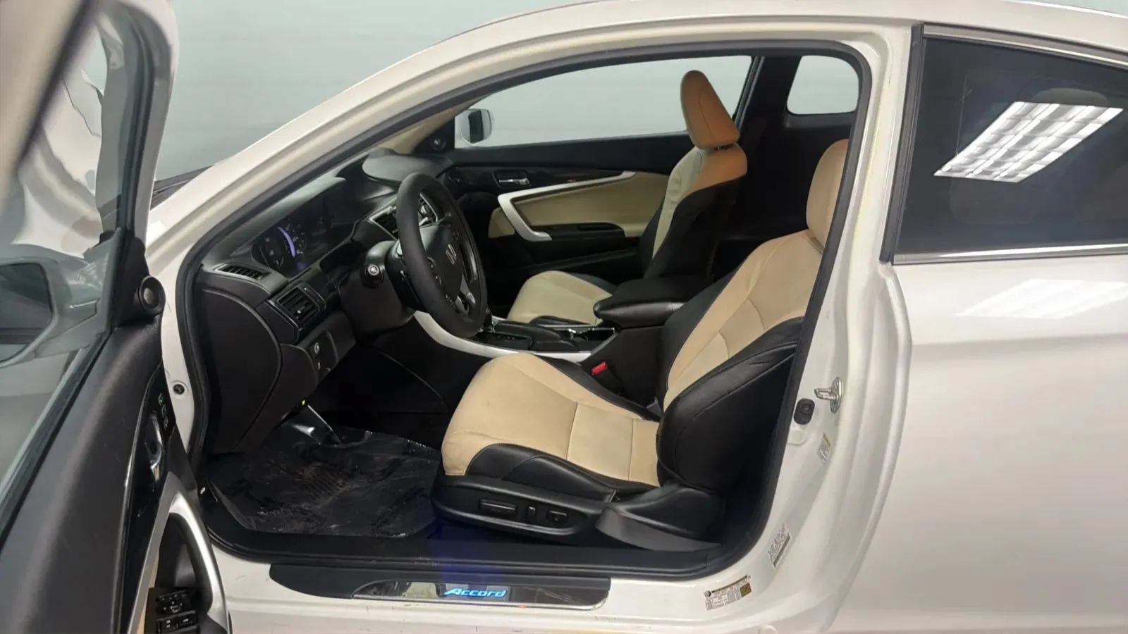 Used 2015 Honda Accord EX-L image 21