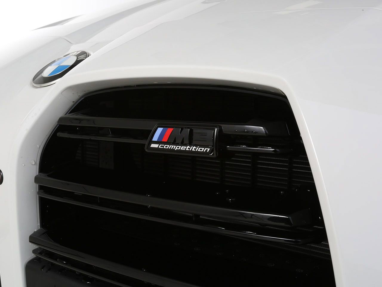 Used 2026 BMW M3 Competition w/ Carbon Package image 9