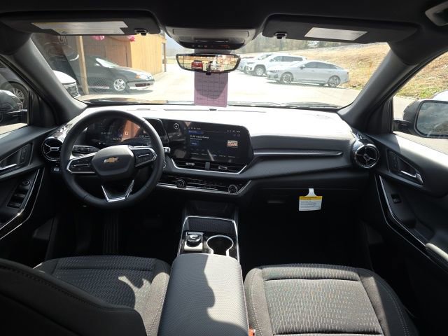 New 2026 Chevrolet Equinox LT w/ Safety and Technology Package image 13