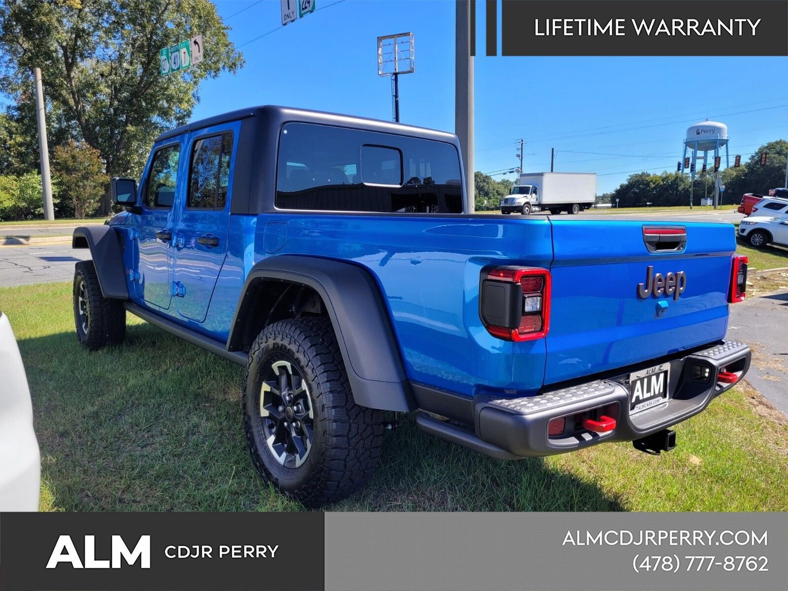 New 2025 Jeep Gladiator Rubicon AWD/4WD image 8