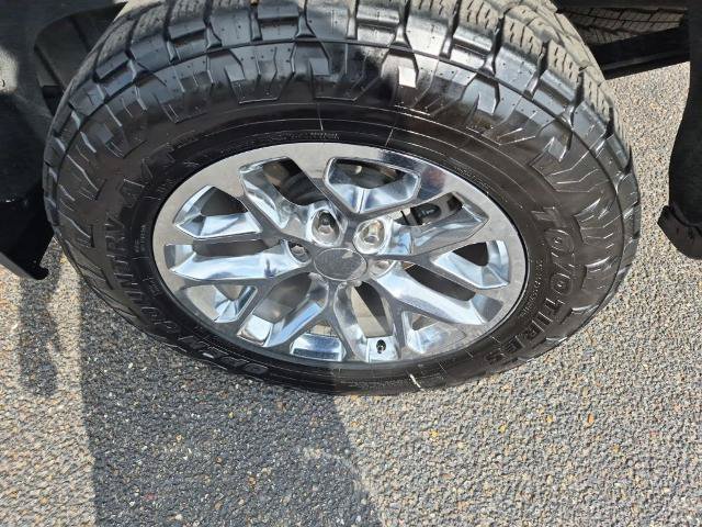 Used 2019 Chevrolet Silverado 1500 LT w/ Texas Edition RWD image 28
