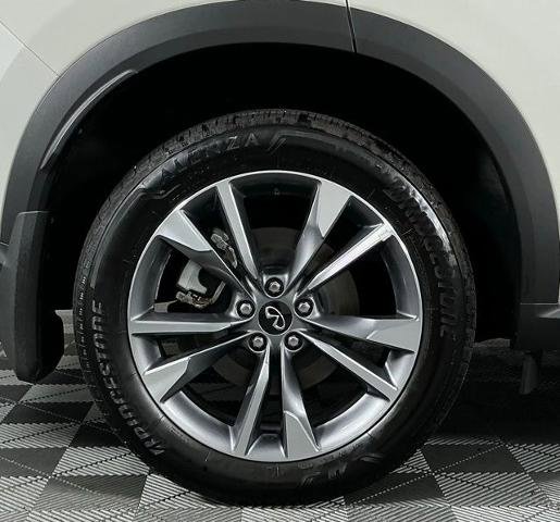 Certified 2024 INFINITI QX60 Luxe image 8