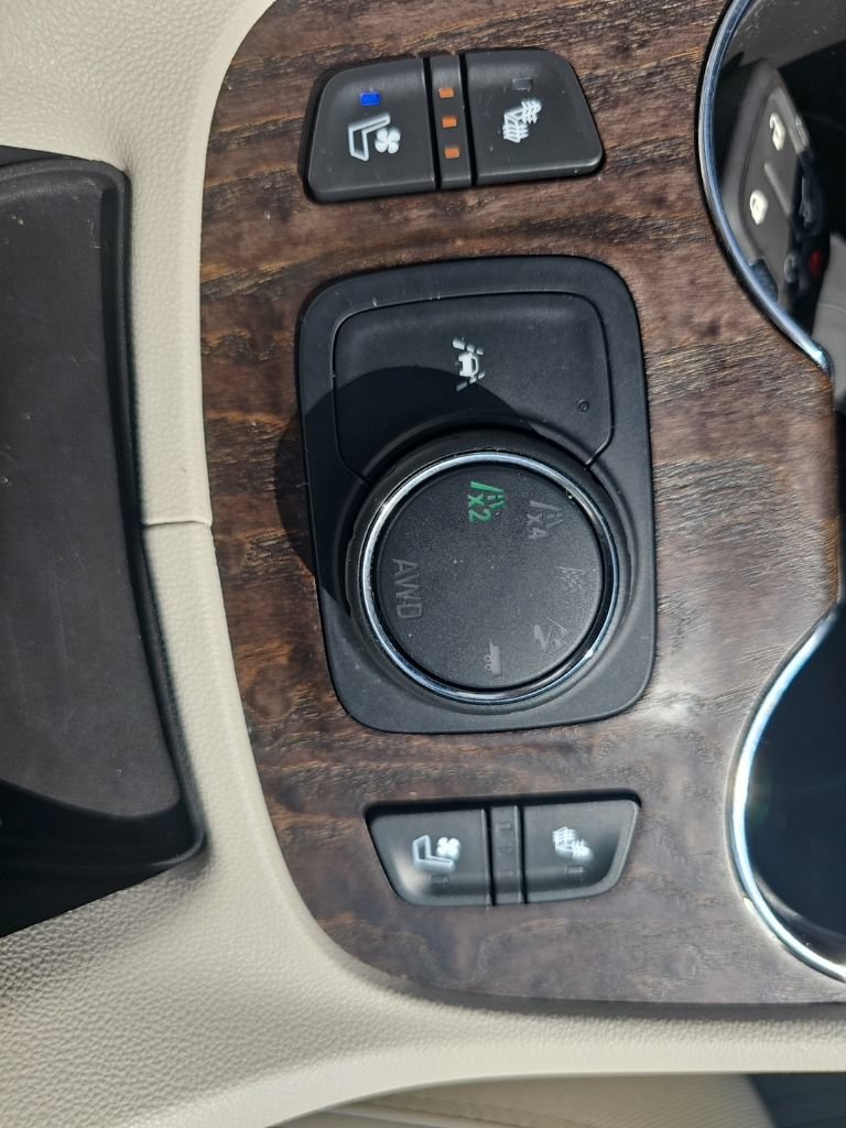Used 2023 GMC Acadia Denali w/ Denali Ultimate Package AWD/4WD image 44