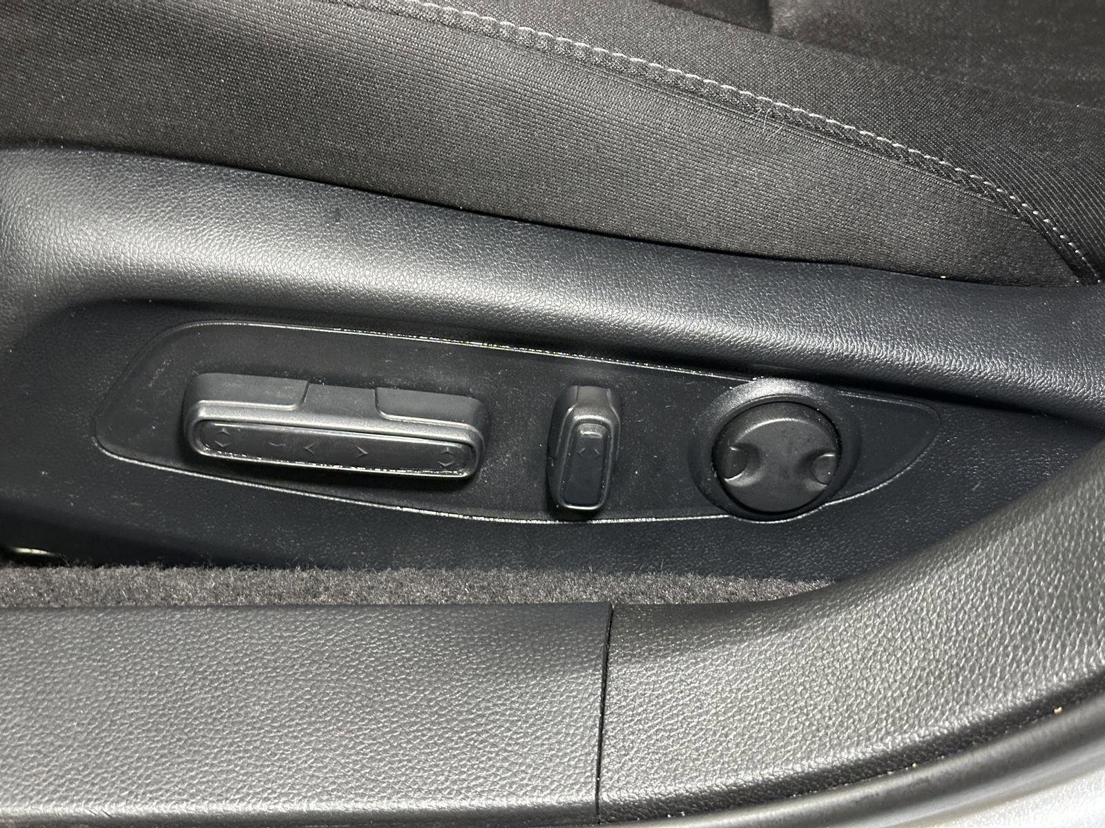 Certified 2023 Honda Accord EX image 23