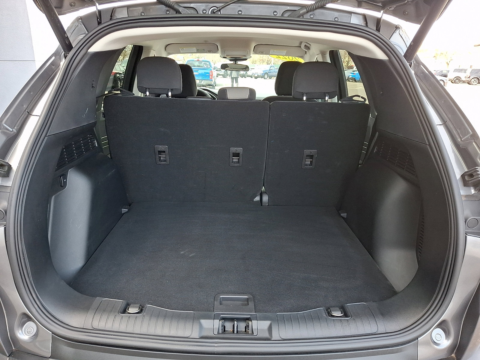 Certified 2022 Ford Escape SE w/ SE Sport Appearance Package image 29