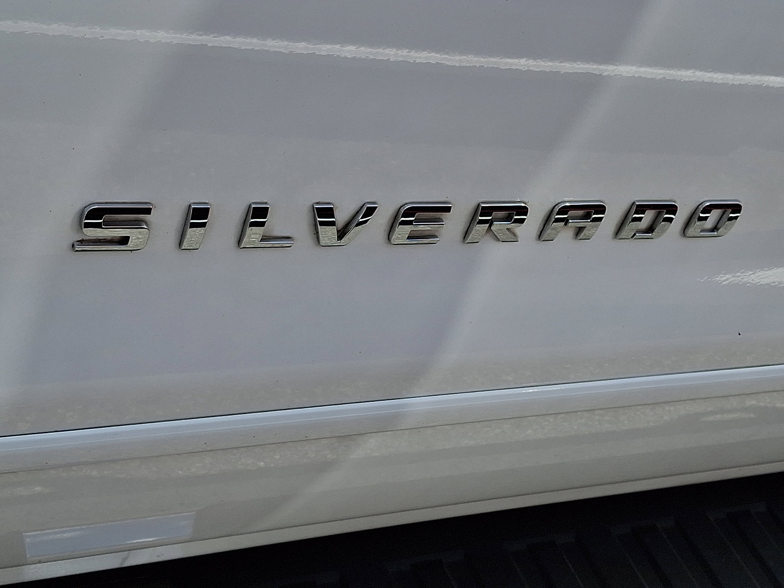 Used 2018 Chevrolet Silverado 1500 LT w/ All Star Edition AWD/4WD image 29