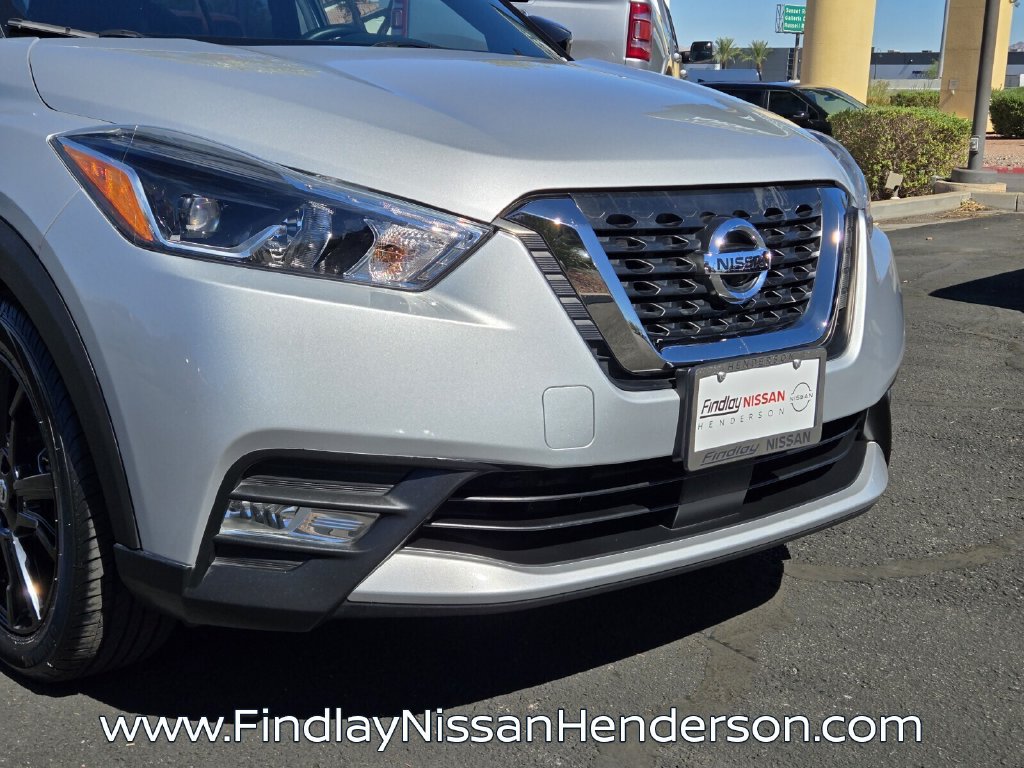 Used 2020 Nissan Kicks SR FWD image 8