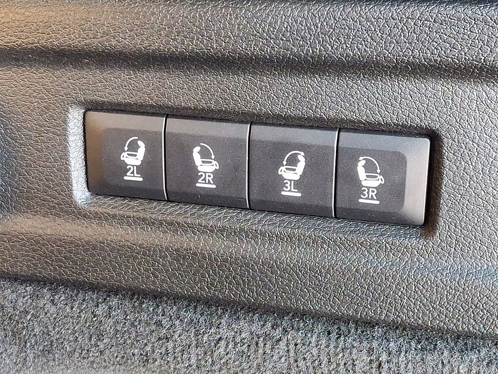 Used 2023 Jeep Grand Cherokee L Summit w/ Luxury Tech Group V image 37