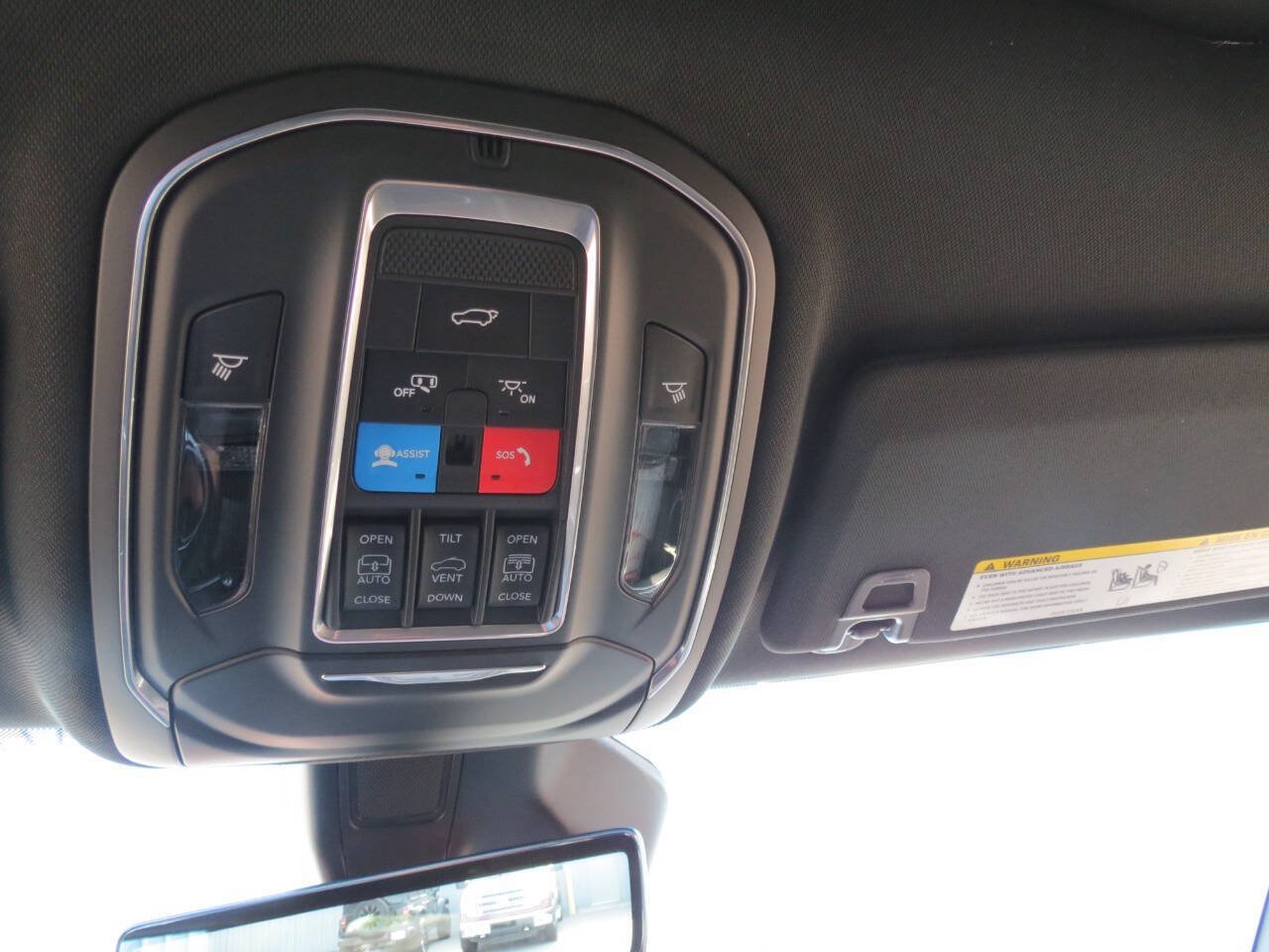 New 2026 Jeep Grand Cherokee Limited AWD/4WD image 18