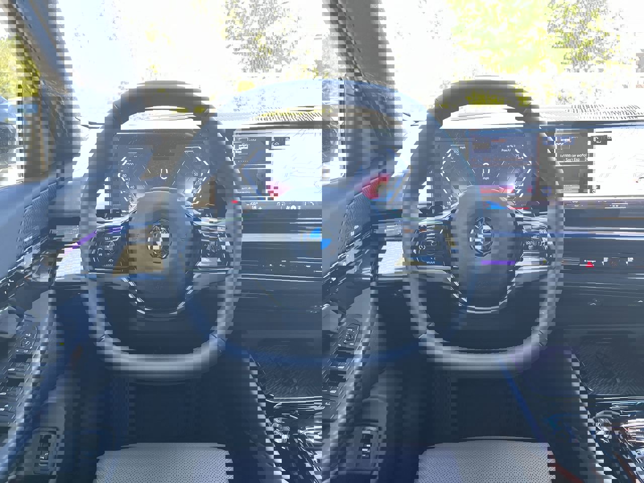 Certified 2025 BMW 530i w/ Premium Package image 21