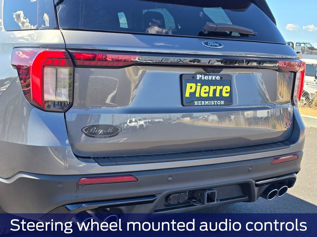 Certified 2025 Ford Explorer ST AWD/4WD image 8