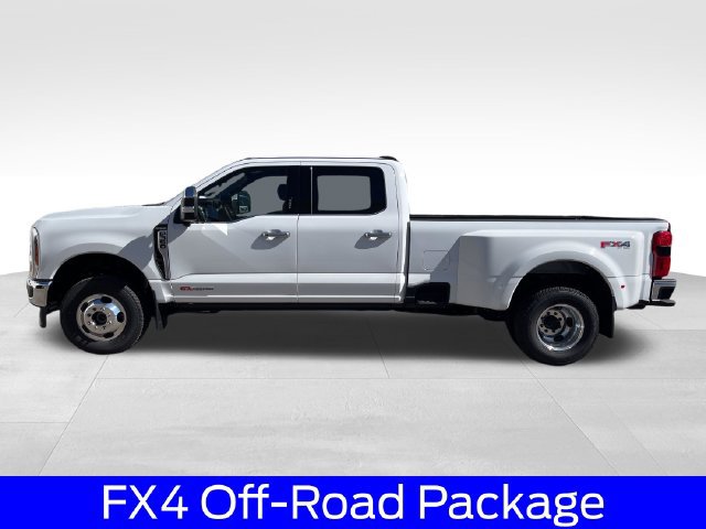 New 2027 Ford F350 King Ranch w/ Chrome Package AWD/4WD image 2