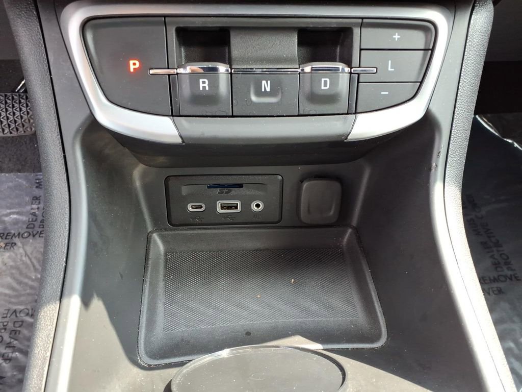 Certified 2024 GMC Terrain SLT image 12