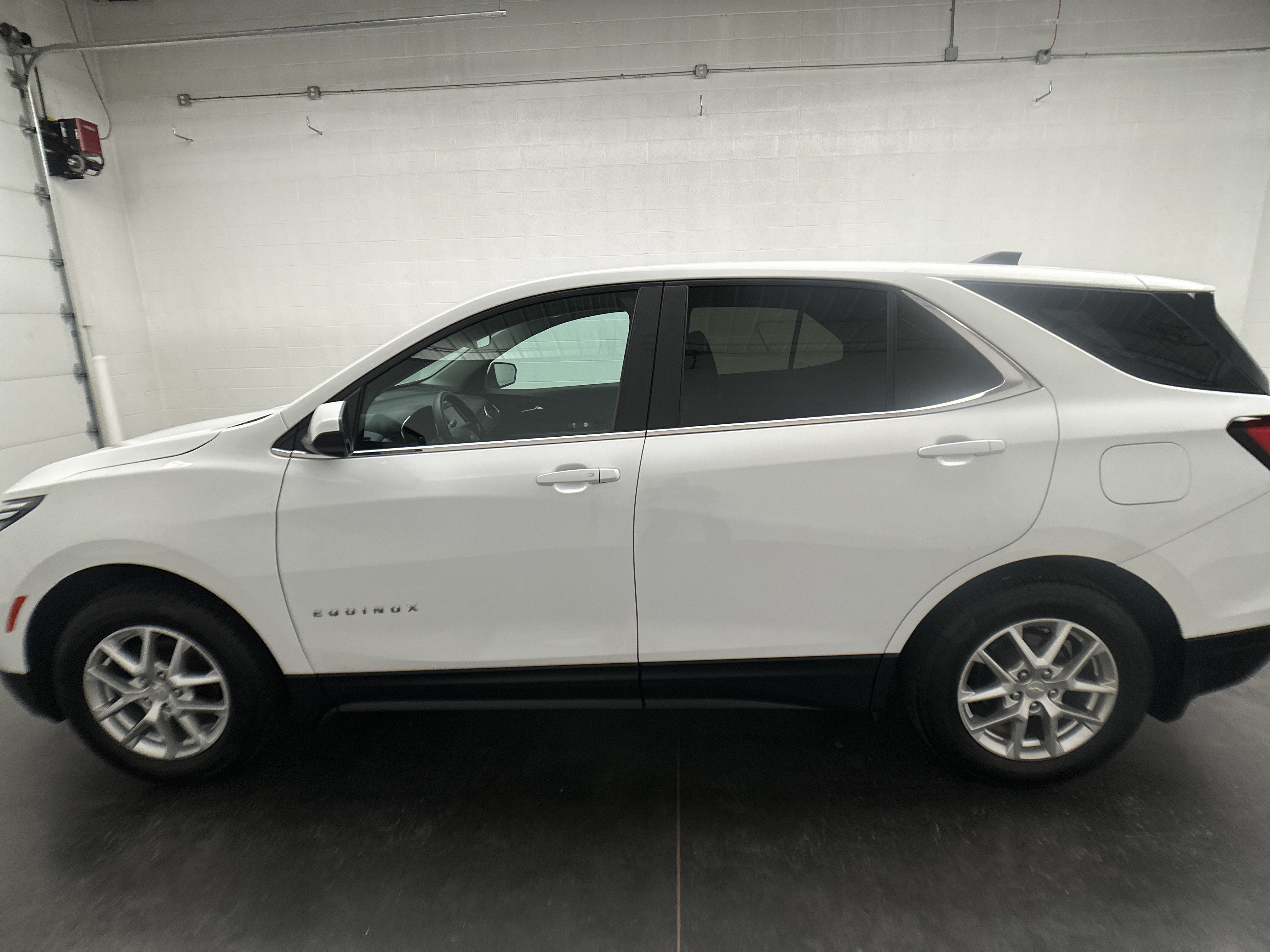 Used 2023 Chevrolet Equinox LT w/ LPO, Floor Liner Package AWD/4WD image 7