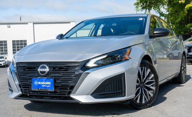 Used 2024 Nissan Altima 2.5 SV