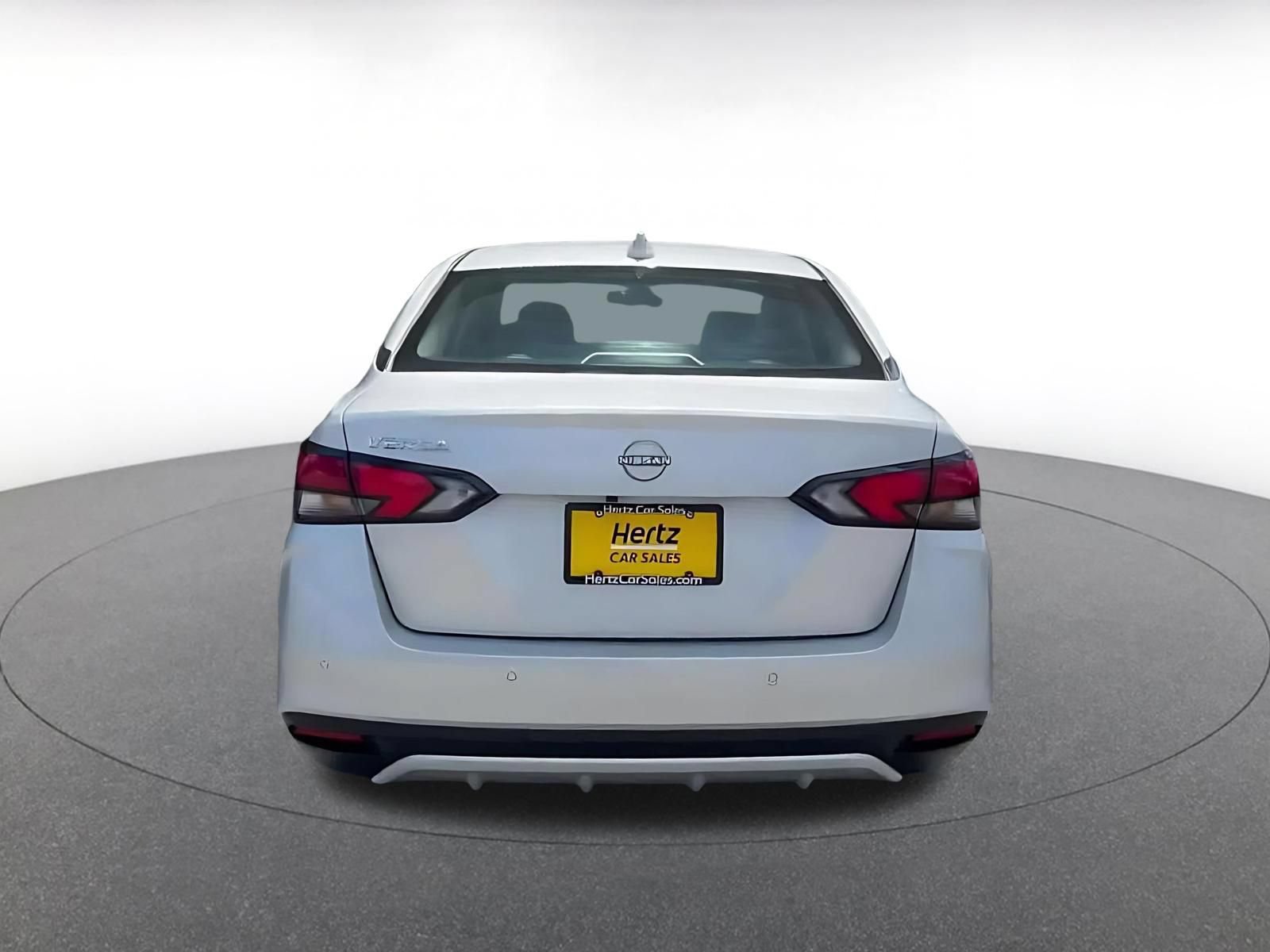 Used 2025 Nissan Versa SV FWD image 12