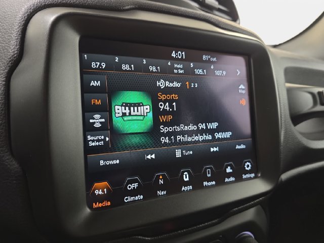 Used 2021 Jeep Renegade Latitude AWD/4WD image 20