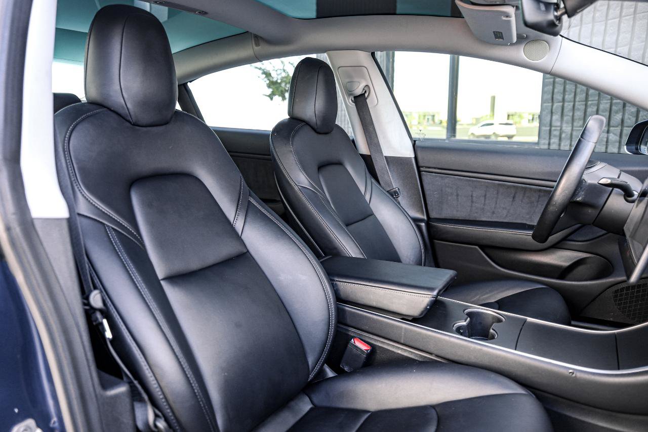 Used 2018 Tesla Model 3 Mid Range RWD image 27
