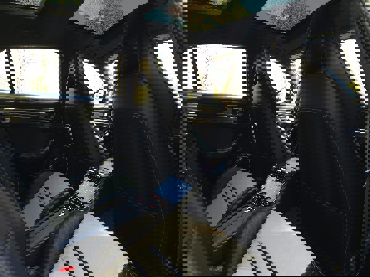 Used 2020 Porsche Panamera 4S image 29